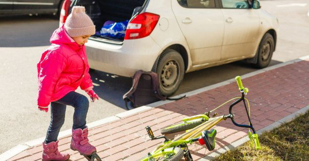Dramatyczne zgłoszenie o porwaniu dzieci! Policjanci z Gryfowa Śląskiego natychmiast ruszyli do akcji