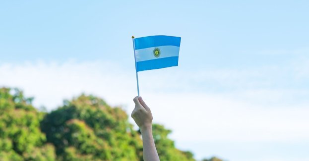 75-latka straciła 127 tys. zł, bo myślała, że zarobi na dolarach z Argentyny