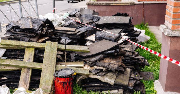 Dwa tygodnie po powodzi miasto niemal uprzątnięte; mieszkańcy porządkują swoje domy