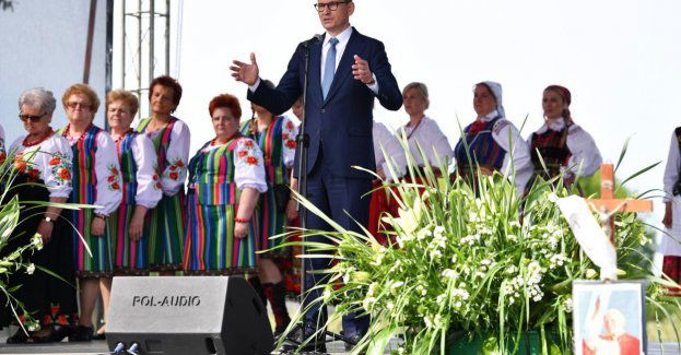 Mikołajczyk powiedział komunistom, że "plują na wszystko, co jeszcze wczoraj było świętością" - czy dziś to czegoś nie przypomina?