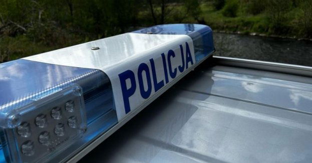 Policjanci poszukują świadków potrącenia rowerzysty