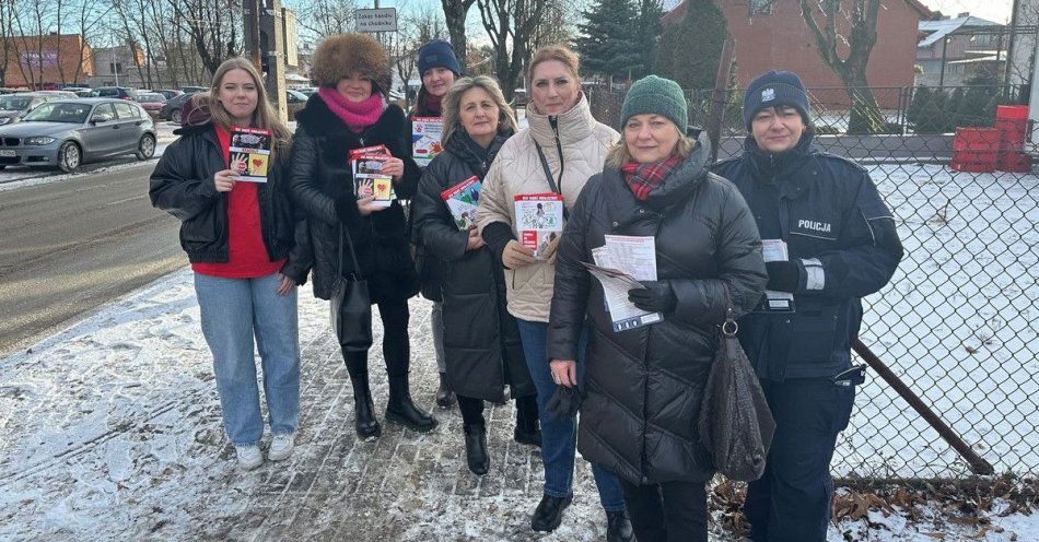 zdjęcie: Dzielnicowa z Zelowa wspiera walkę z przemocą domową / fot. KPP w Bełchatowie