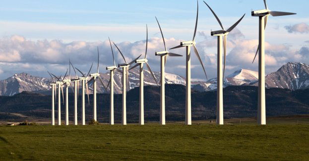 Ustawa wiatrakowa powinna trafić do parlamentu po wakacjach