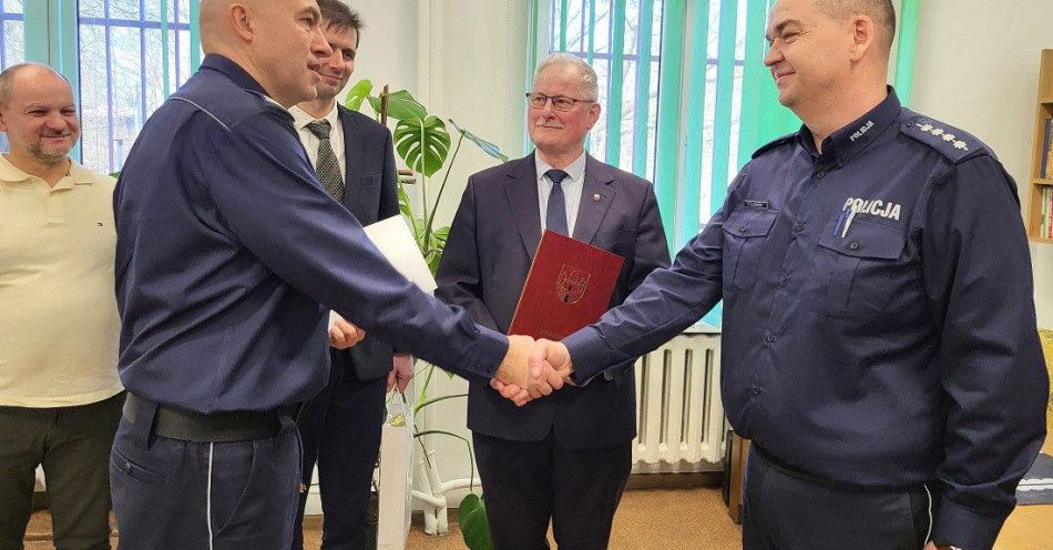 zdjęcie: Nowy komendant komisariatu w Nowem objął obowiązki / fot. KPP w Świeciu