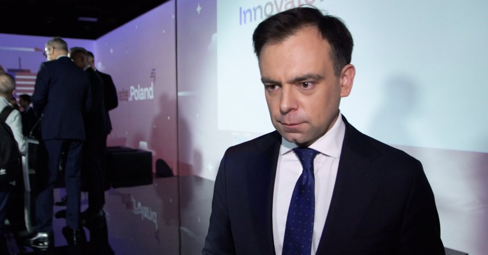 zdjęcie: Polskie innowacyjne firmy otrzymają dofinansowanie. Wartość programu Innovate Poland może sięgnąć nawet kilkunastu miliardów złotych / fot. Newseria - Andrzej Domański, minister finansów i gospodarki