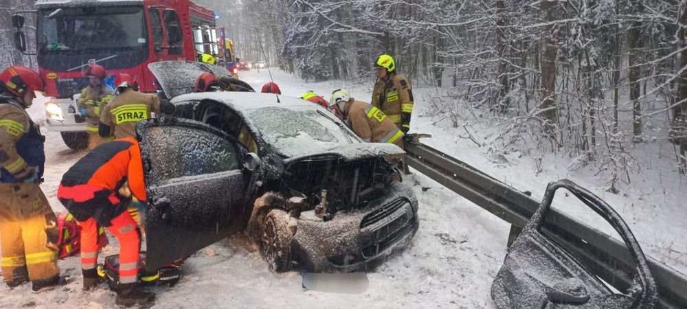 zdjęcie: Zawieje na drogach powiatu mrągowskiego 9 kolizji i wypadek / fot. KPP w Mrągowie