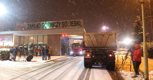 Potwierdzony zgon jednego górnika w ZG Sobieski; z trzema nie ma kontaktu