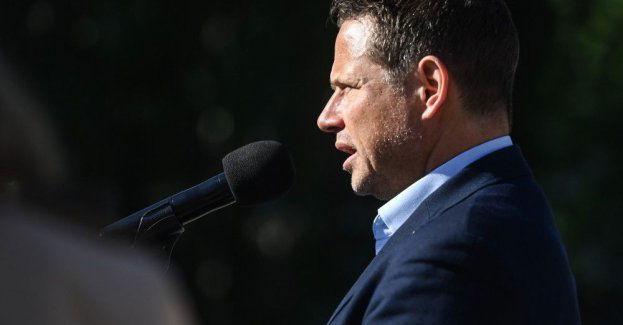 Przestrzenie, w których są obsługiwani Warszawiacy, powinny być neutralne