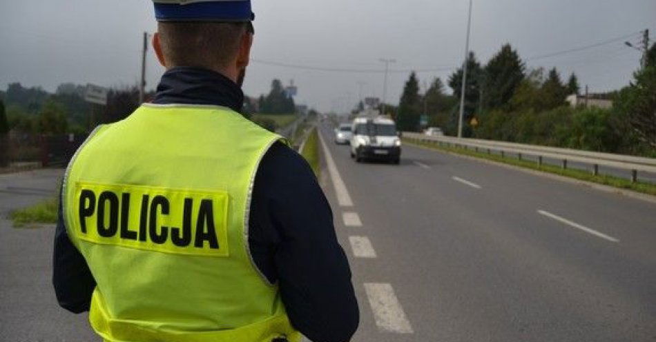zdjęcie: 112 km/h w obszarze zabudowanym kierowca BMW stracił prawo jazdy / fot. KMP w Wadowicach