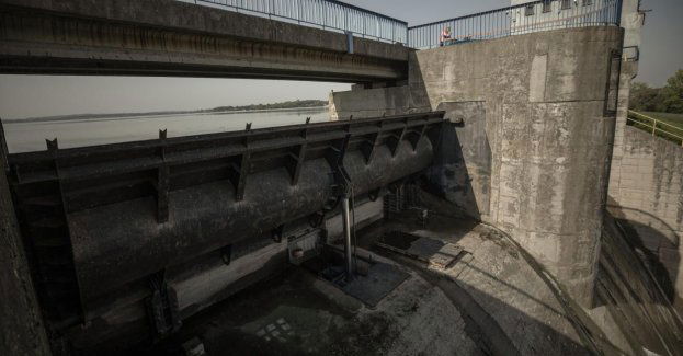Zbiornik Mietków nie jest uszkodzony; z tego kierunku nie ma zagrożenia