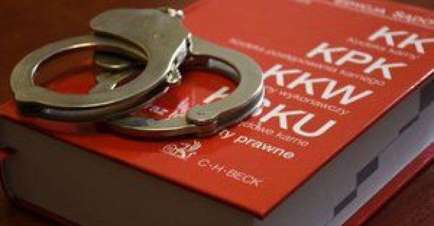 42-latka z zakazem prowadzenia pojazdów i cofniętymi uprawnieniami trafiła za kratki