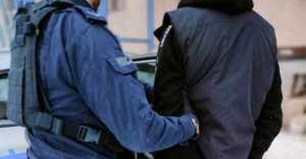 Wykorzystywał nieuwagę i roztargnienie poszkodowanych, kradł portfele wraz z zawartością – trafił w ręce Policji