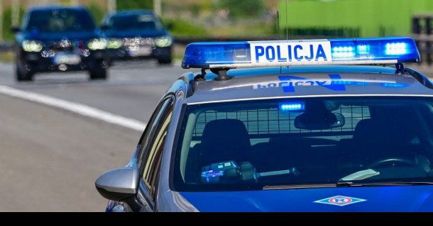 Policjanci zatrzymali do kontroli drogowej kierującego po użyciu i na zakazie sądowym