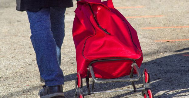 Seniorka 25 razy okradła supermarket, bo brakowało jej na jedzenie