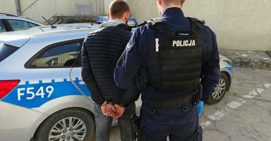 zdjęcie: Przyszedł na wezwanie i został zatrzymany / fot. KPP w Łasku