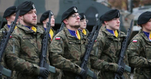 300 zł podwyżki dla szeregowego, 1050 zł dla generała