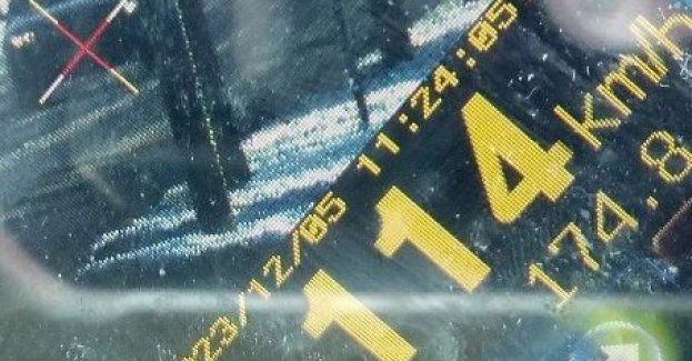 Jechał przez miasto 114km/h. Odmówił przyjęcia mandatu