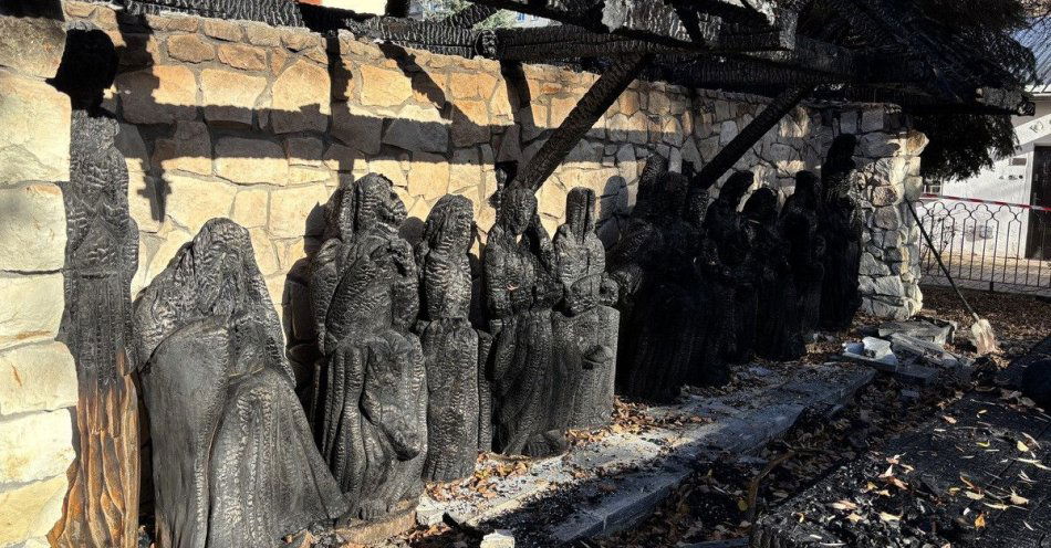 zdjęcie: Zatrzymano podpalaczy zabytkowej kapliczki w Lublinie / fot. KMP Lublin