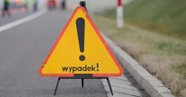 Śmiertelny wypadek w okolicach Budzynia; DK11 zablokowana
