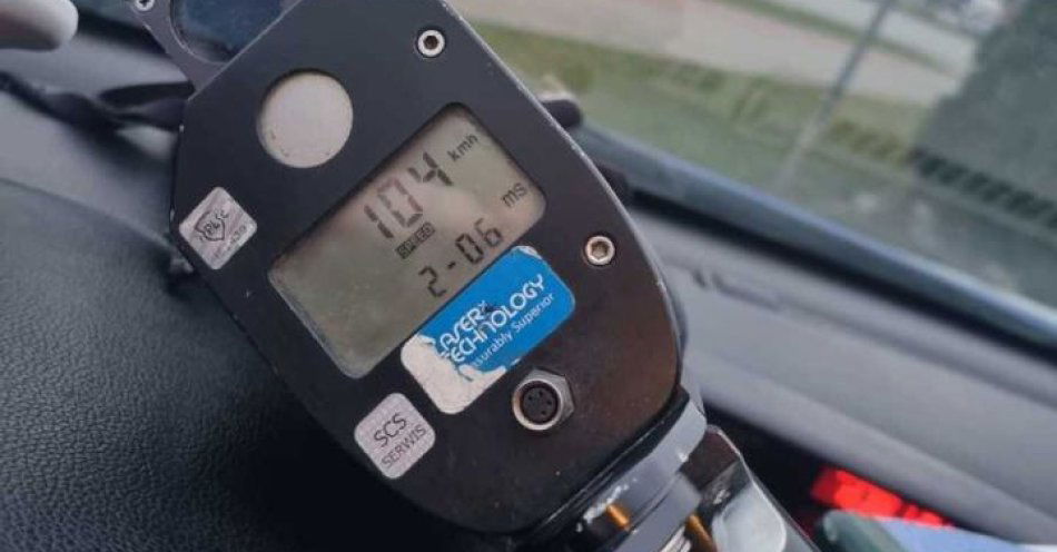 zdjęcie: 105 przypadków przekroczenia prędkości w powiecie jędrzejowskim / fot. KPP Jędrzejów