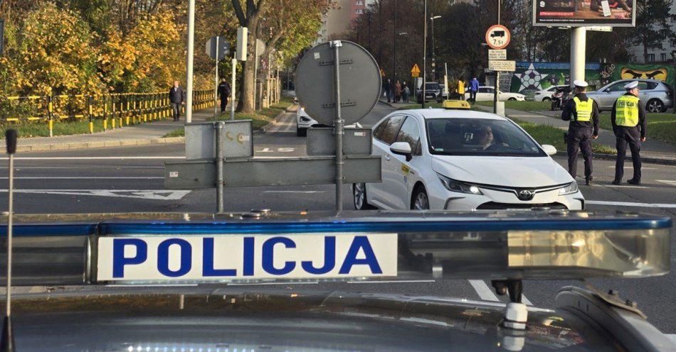 zdjęcie: Policyjne działania na drogach podczas Wszystkich Świętych 2025 / fot. KMP w Gliwicach