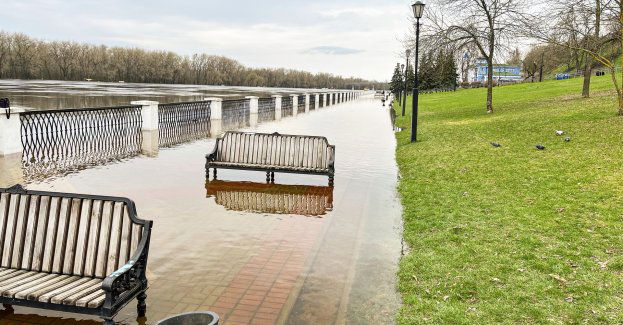 Ponad 7,3 mln zł doraźnej pomocy dla powodzian z budżetu województwa