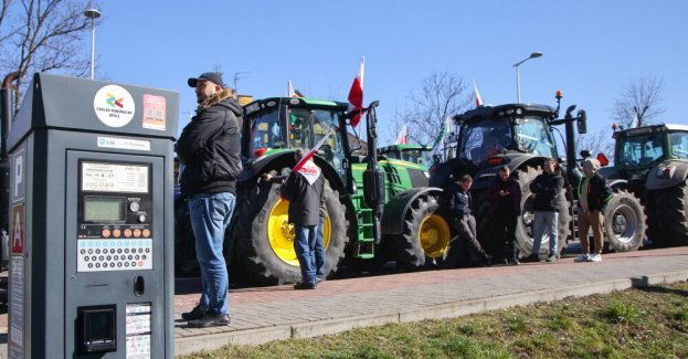 Większość polskich rolników czuje się zmęczona i pozostawiona sama sobie