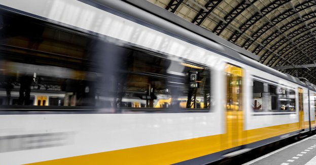 Do Katowic dotarł pociąg humanitarny z rannymi żołnierzami z Ukrainy