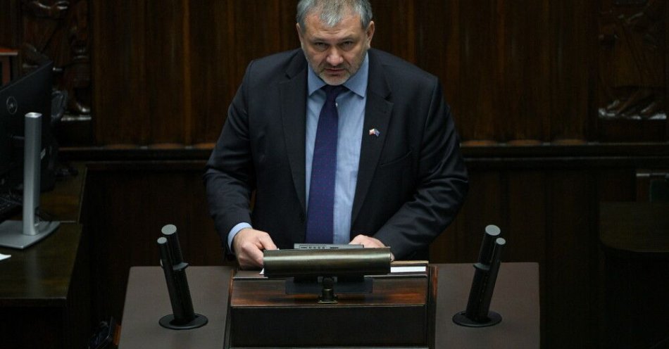 zdjęcie: Szef MS ws. projektu praworządnościowego: TK, KRS, SN i sądy były poddane niszczycielskiej presji / Warszawa, 21.01.2026. Minister sprawiedliwości Waldemar Żurek na sali plenarnej Sejmu, 21 bm. Pierwszymi punktami obrad izby będą przeprowadzenie czytań projektów ustawy „praworządnościowej” oraz dotyczącej Krajowej Rady Sądownictwa. (amb) PAP/Marcin Obara