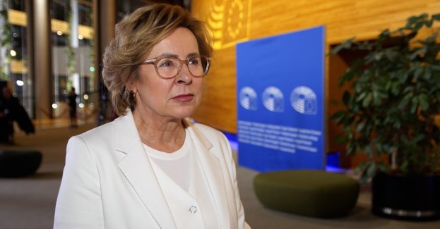 Decyzja Hiszpanii o legalizacji pobytu nielegalnych migrantów w ogniu krytyki. Dotyczy to 500 tys. osób