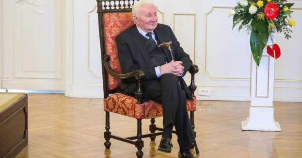 Ginekolog prof. Szamatowicz odebrał akt nadania honorowego obywatelstwa Białegostoku