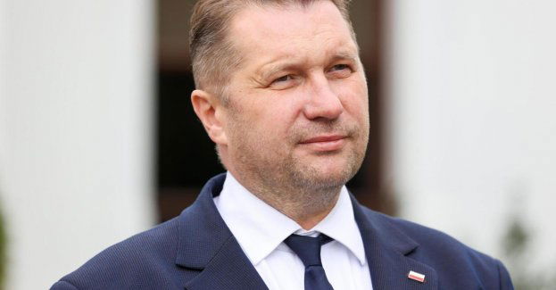 Eksperci rozpoczęli prace nad odchudzeniem podstaw programowych
