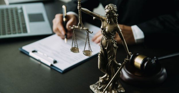 Akt oskarżenia przeciwko stalkerowi; groził śmiercią kobiecie