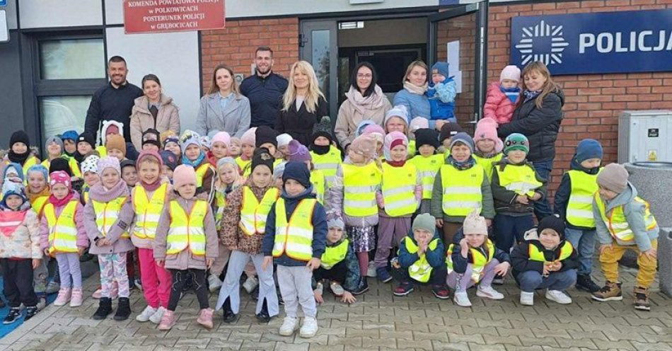 zdjęcie: Przedszkolaki zwiedziły posterunek policji w Grębocicach / fot. KPP w Polkowicach