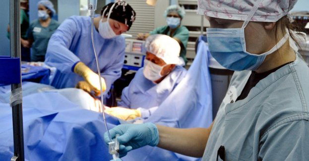 Nowy typ urządzenia do leczenia tętniaków mózgu w Uniwersyteckim Szpitalu Klinicznym