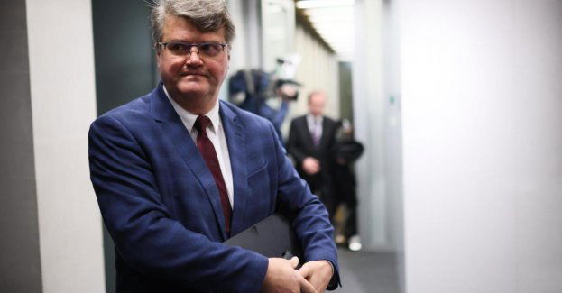 Izba Kontroli Nadzwyczajnej SN uchyliła postanowienie marszałka Sejmu o wygaszeniu mandatu posła M. Wąsika