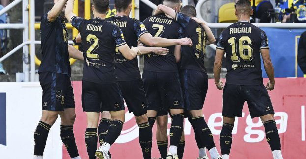 1. liga piłkarska - GKS Katowice w ekstraklasie, Resovia w 2. lidze