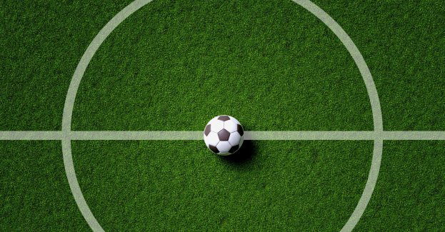 Ekstraklasa piłkarska - wotum zaufania prezesa Widzewa dla trenera Myśliwca