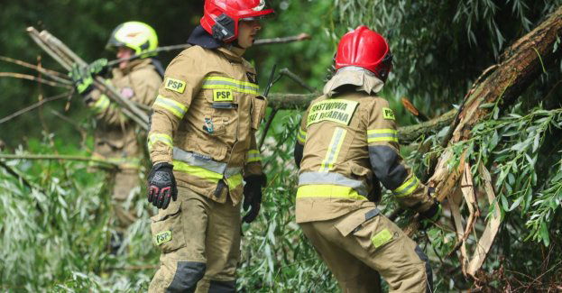 Blisko 2900 zgłoszeń, fronty burzowe jeszcze na północnym wschodzie kraju