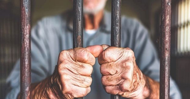 Prokuratura chce 15 lat więzienia dla oskarżonego o zabójstwo 80-letniego sąsiada