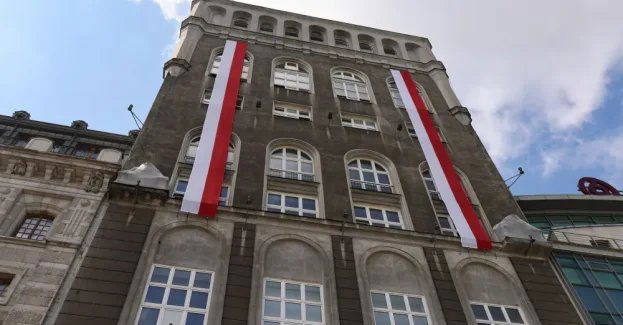 Warszawa: upamiętniono 82. rocznicy zdobycia przez powstańców PAST-y
