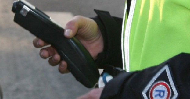 Dzięki czujności obywatela i szybkiej interwencji policji nietrzeźwy kierowca został zatrzymany