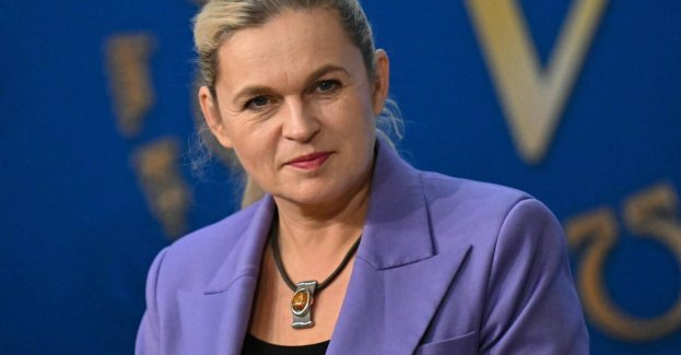 Ministra edukacji wręczyła nauczycielom nagrody "Pasjonaci"