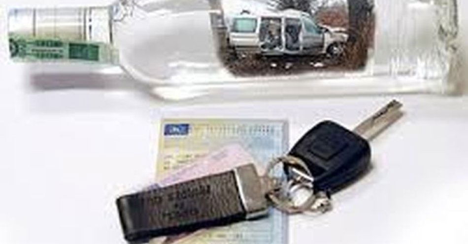 zdjęcie: Nietrzeźwy kierowca Audi uderzył w ogrodzenie w Bielawie / fot. KPP w Dzierżonowie