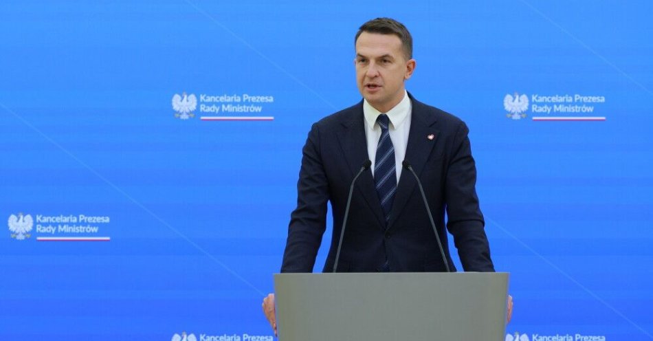 zdjęcie: Szłapka: jeżeli Nawrocki zdecyduje się na spotkanie z Zełenskim, MSZ jest do dyspozycji / Warszawa, 09.12.2025. Rzecznik rządu Adam Szłapka podczas konferencji prasowej w siedzibie KPRM w Warszawie, 9 bm. Zakończyło się posiedzenie Rady Ministrów. (sko) PAP/Paweł Supernak