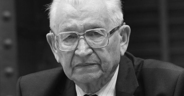Zmarł Leszek Moczulski, założyciel Konfederacji Polski Niepodległej