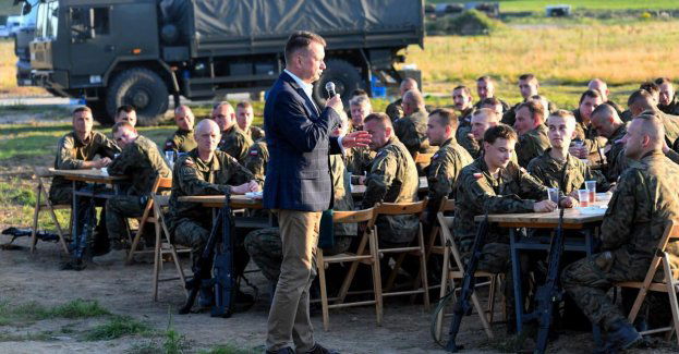 Szef MON podziękował żołnierzom służącym na granicy z Białorusią