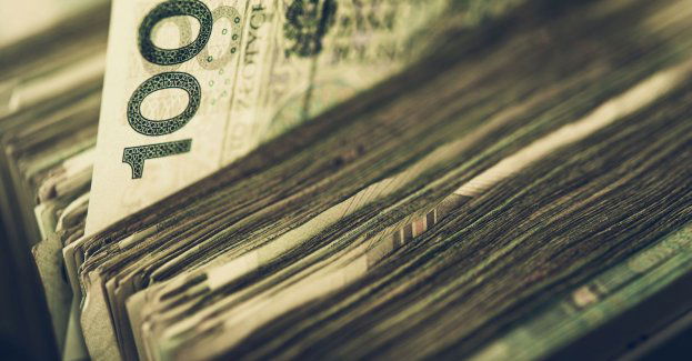 Policja zatrzymała tzw. odbieraka z Ukrainy - seniorka straciła 100 tys. dolarów
