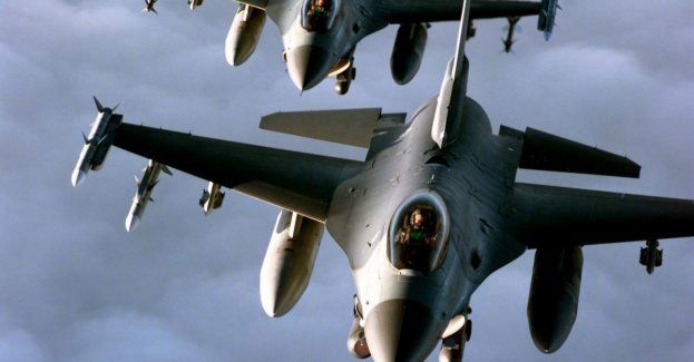Rozpoczęcie szkoleń w USA na F-16  dla ukraińskich pilotów w październiku