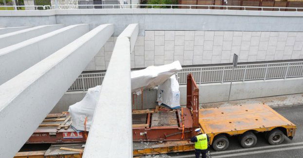 Ciężarówka uszkodziła tunel w Sulejówku; są utrudnienia dla kierowców